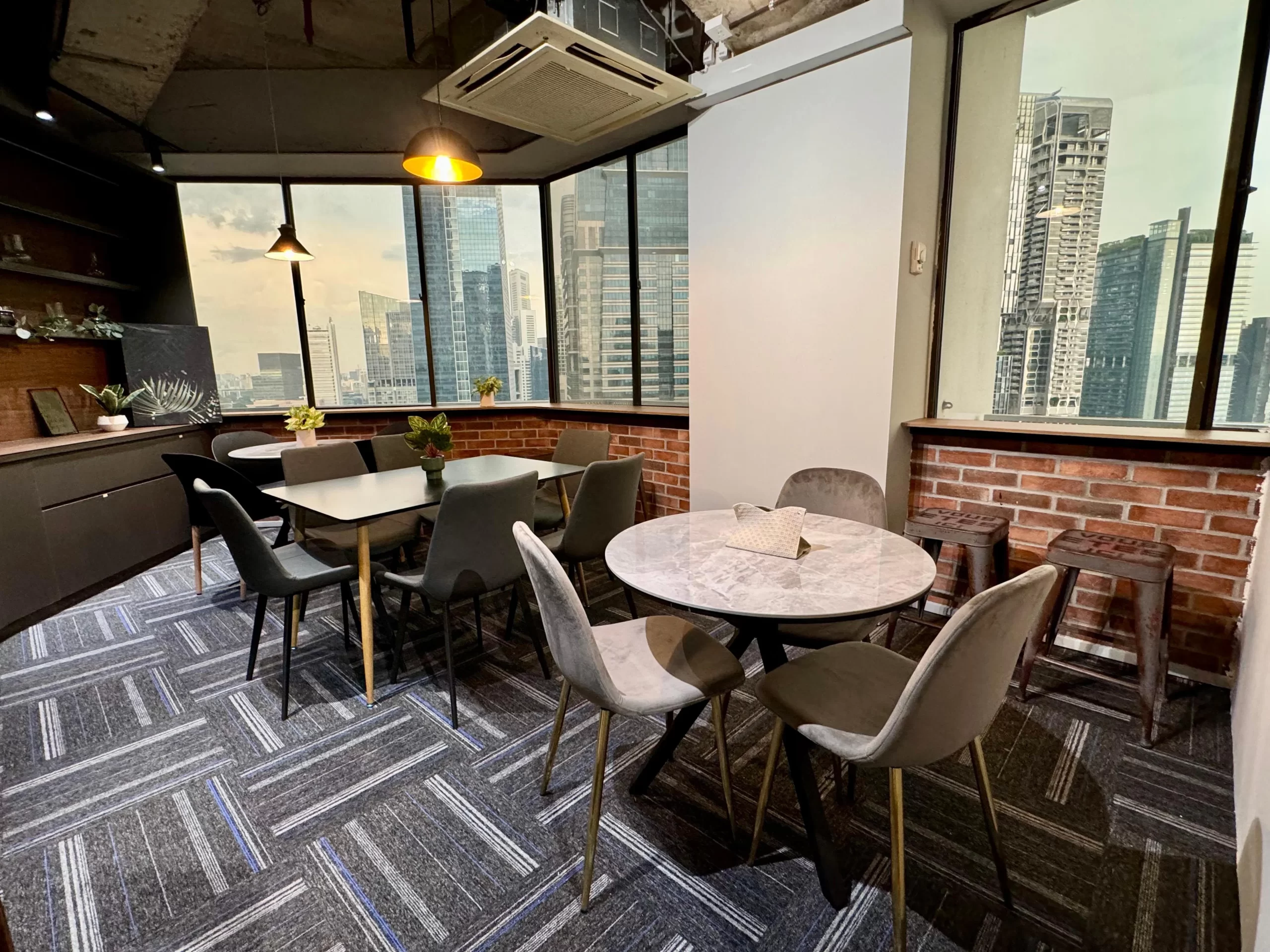 Pantry with city and sea views that can be used as a small event space in Singapore CBD, Penguins Coworking